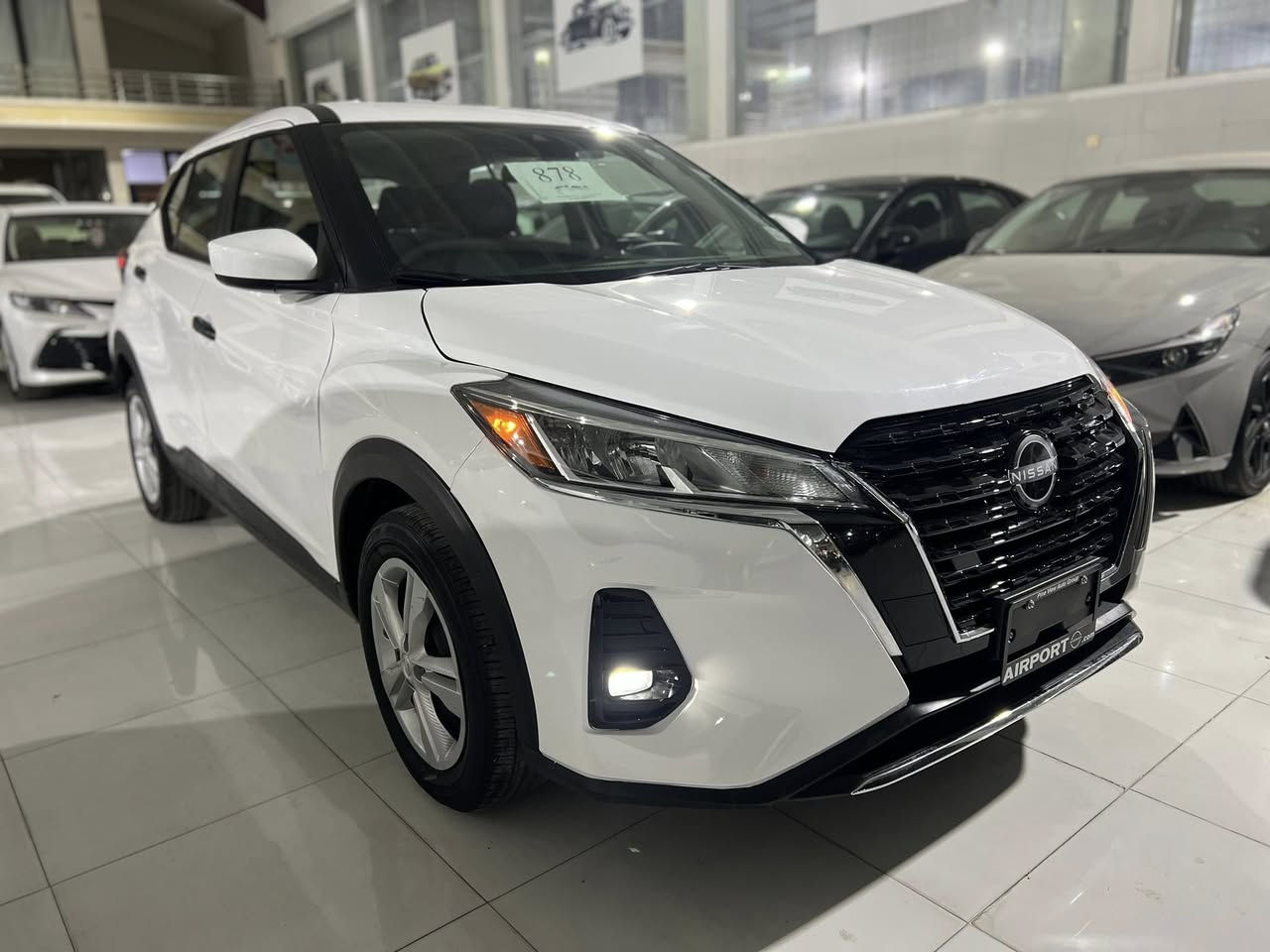 نيسان كيكس 
2024 
وارد امريكي 
مواصفات s 
شاشه / كامره / حساس / رادار / بصمه / مانع انزلاق / رادار بلمري / وباقي مواصفات كيكس معروفه 
حادث سياره بدون صبغ بدون تبديل فقط بارد 
جاملغ امامي وشويه بلباب 
صور حادث بلمنشور ورقم شاصي 
سعر 12800$ وبي مجال 
العنوان اربيل شارع 100 معرض بريمي 
تترقم شمالي فقط 
***********
