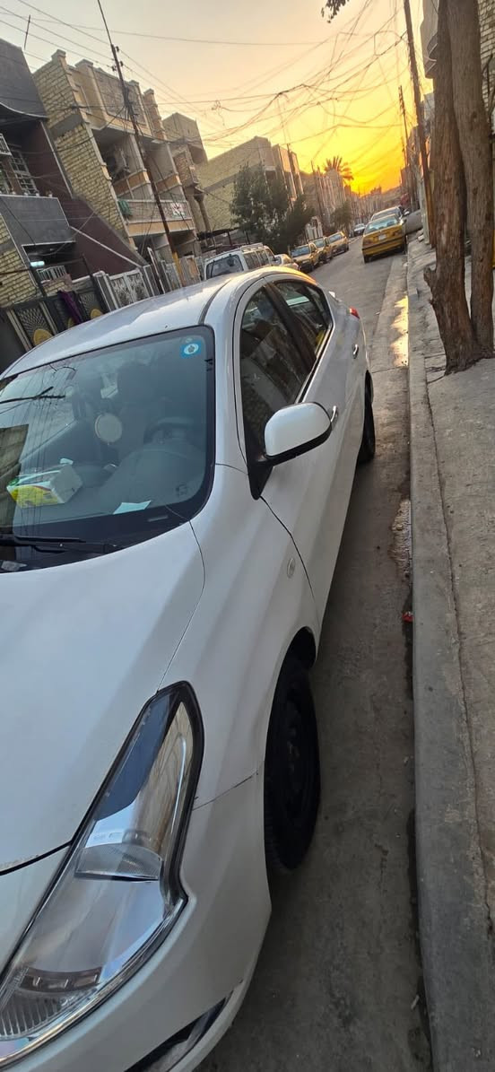 السلام عليكم سني هندي 2019 ماشيه 126 الف رقم بغداد السياره بيها قطعتين صبغ السعر 95 وبيها مجال مكانها الشعب 
للاستفسار ***********
