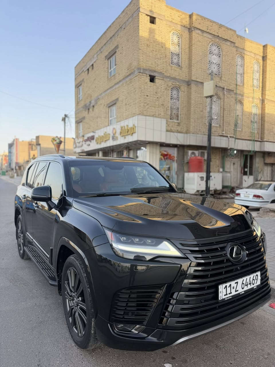 السلام عليكم
لكزز 2023 في اي بي 
VIP
ماشيه 47 الف كفاله من الجكه
ساز مغلفه ppf جديده طخم تاير جديد
سعرها 1075 وبيهه مجال
***********
