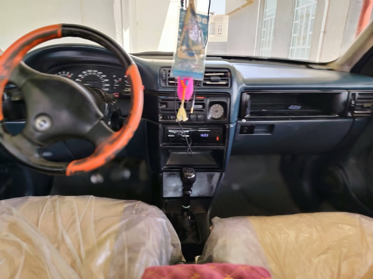 سلام عليكم اوبل فكترا محرك 2000كفاله كير تخم تاير كهربائية كله شغاله تحويل ثاني يوم سنويه لل 29 مكانه رمادي سعره 33 بيه مجال 
***********
