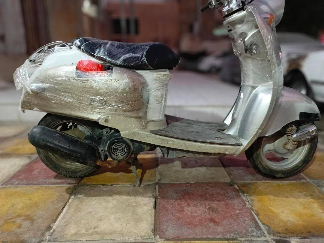 السلام عليكم دراجه مصريه للبيع دراجه خير من الله

مرتبه مال جناي شرط الشغل والنضافه نكره هندر

سلف شغال بس عوزه باتري الشراي بيه خير يدلل

مكاني ناصريه مركز    الاتصال *********** السعر 200 وبيه مجال للشراي
