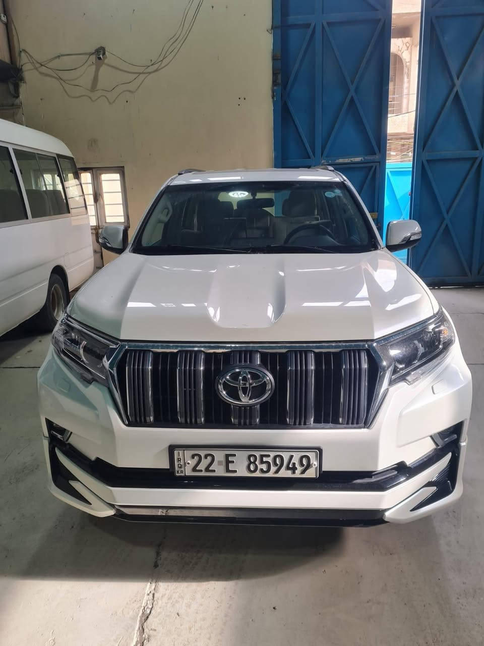 🚗 السلام عليكم للبيع فقط

Toyota Land Cruiser Prado 2023

  تويوتا لاندكروز برادو 2023

رقم السيارة اربيل

  🛣️  المسافة المقطوعة      - 7,000   الف كلم فقط 

------------------------------------------------------------ 

✅ المواصفات:  VX 

 

✅ الموديل: 2023 

✅ الحالة: كفالة عامة من كلشي

✅ المسافة المقطوعة 7,000 الف  فقط

🔹 ثلاث قطع تبريد 

🔹ثلاجة 

🔹 كشنات كهرباء 

🔹 مقاعد عدد 7 

🔹 حجم المحرك  V6 

🔹 مفتاح التشغيل بصمة 

🔹 إشارة ترحيب بالدوسات 

🔹 فتحة سقف سلايد روف 

🔹 شاشة اصلية كامرة دوراة 

🔹 فوريل 

🔹 شاحن واير ليس

🔹 حساسات أمامية وخلفية لسهولة الركن والقيادة الآمنة 

📍 السيارة متوفرة في بغداد

📞 للأستفسار الاتصال على الرقم ***********
