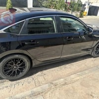 للبيع فقط هوندا سيفيك موديل 2024 وارد كندي حادثها حلك الجاملغات والبني...