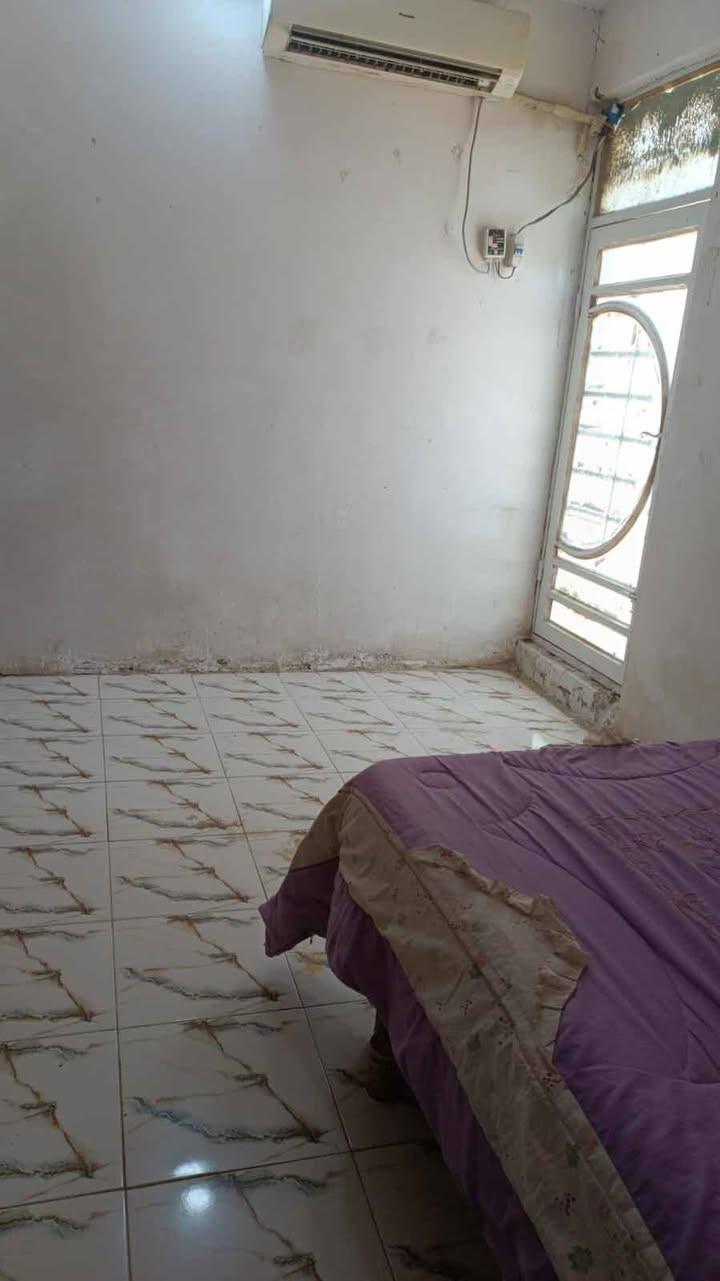 50 م طابقين ركن على ساحه سعر التليفون ***********
