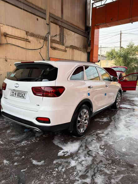 السلام عليكم 
كيا سورنتو للبيع
الموديل 2020
 المواصفات
مكينه 6 سلندر(3500) كير 8 سرع
بانوراما
بصمه 
جلد
كشنات كهرباء
حساسات امامي خلفي
لد امامي خلفي
لايت ٣ عدسات
بردات خلفيه
صندوق كهرباء
مري شفط
اشاير مري
شاشه
كامره
يدات كروم
ترحيب
وضعيات قياده مود درايف
تحكمات
السياره ماشيه 63 Km الف كيلو متر حقيقي
السياره بيها بارد صغير جوه قبغ البانزين ومقدار شبر صبغ بالتكمه اثر شخط غير هذا مكفوله كفاله عامه من تبديل وصبغ وبارد كير مكينه صدر مكفوله
السياره كلش جديده 
مكان السياره بغداد الكراده
السعر (263)$ وبيها مجال بسيط
الرقم للاستفسار *********** بغداد
