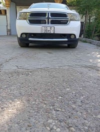 موديل ٢٠١١ • ابيض • جنوط ١٨
