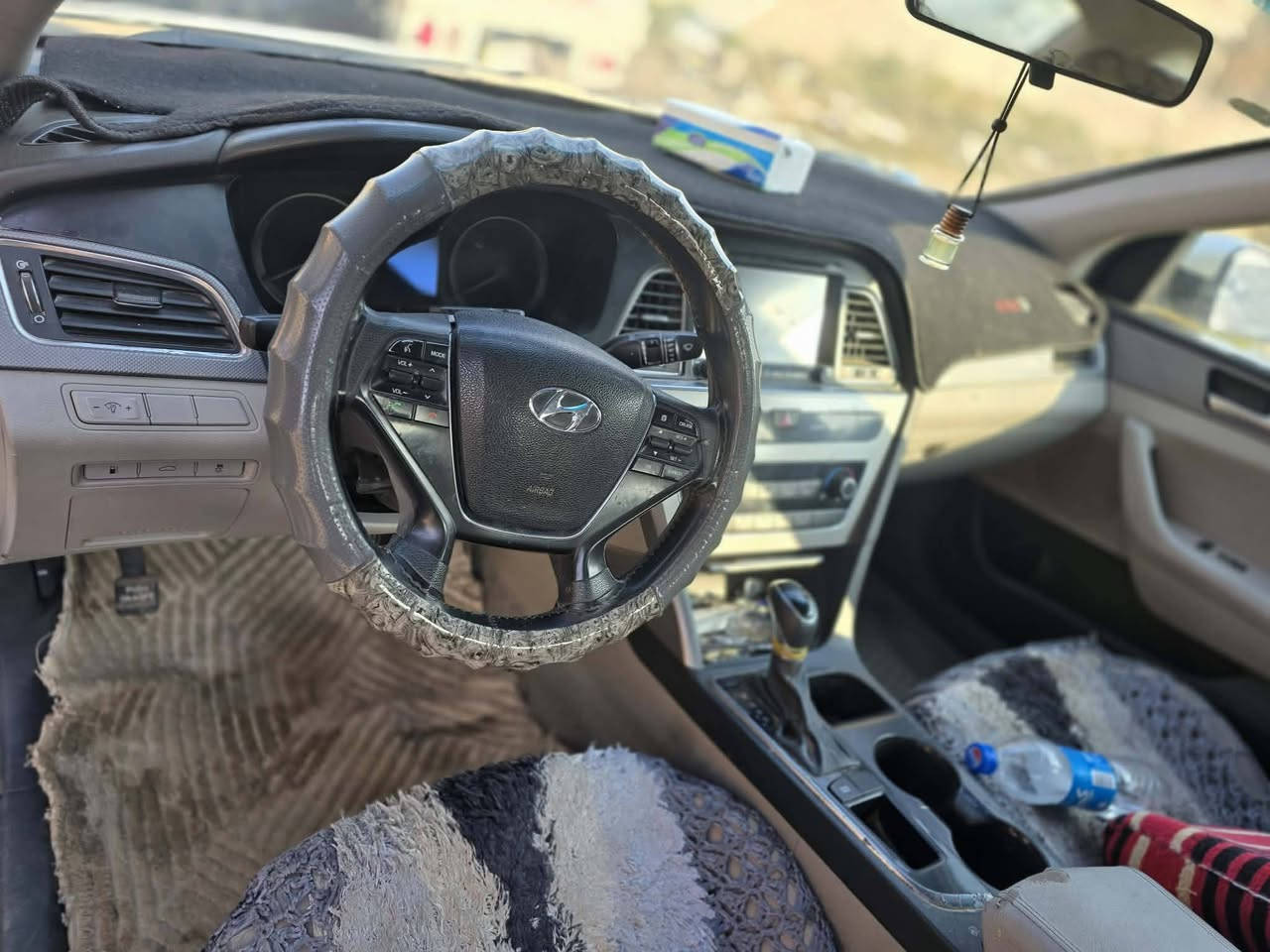 السلام عليكم
سوناتا 17 باب ثاني رقم سليمانيه بأسمي كير ومحرك وحداديه خير من الله تخم تاير حادثها جاملغ وبنيد السعر ١١٧ وبيها مجال العنوان بابل / المحاويل / حي ١٧ تموز 
رقم التلفون *********** وائل ابو حنين
