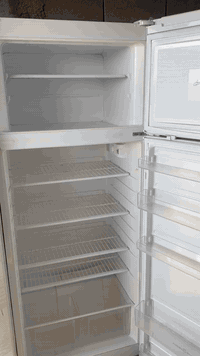 ثلاجات نضافة • احجام كبيرة • تقاطع السايلو