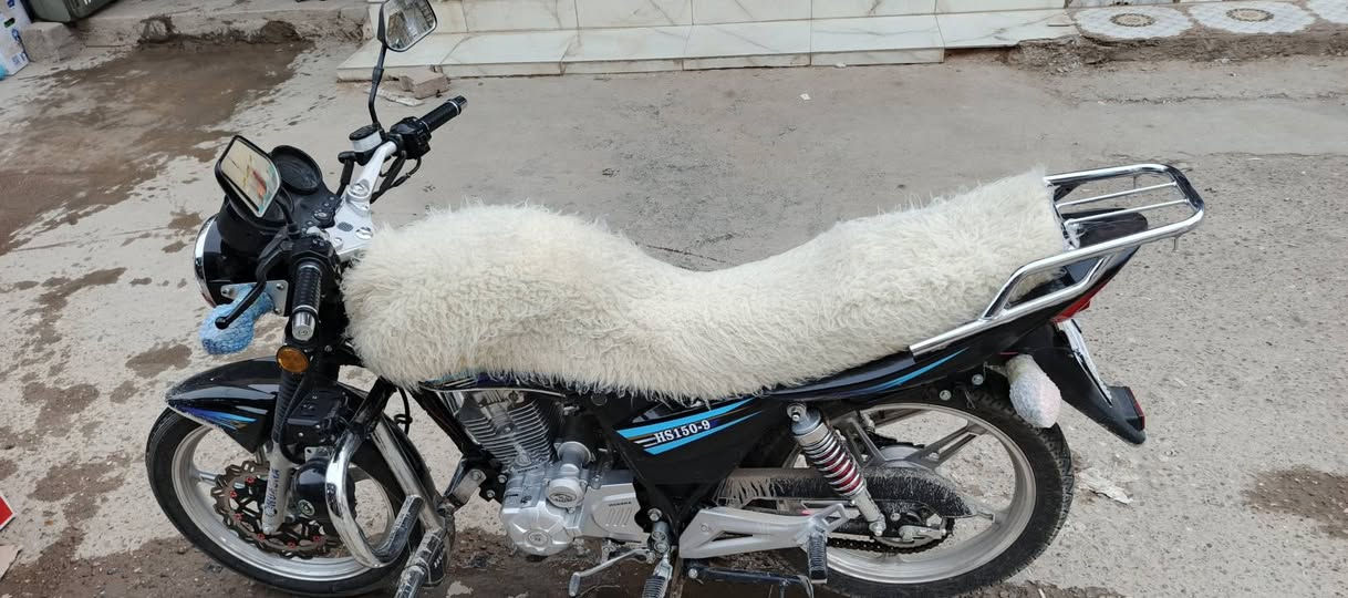 سلام عليكم إخوان دراجه هايوشه موديل 25  مكاني حصيبه *********** دراجه جديده عل وضع الشركه وبل حقيقه احلا من صور
