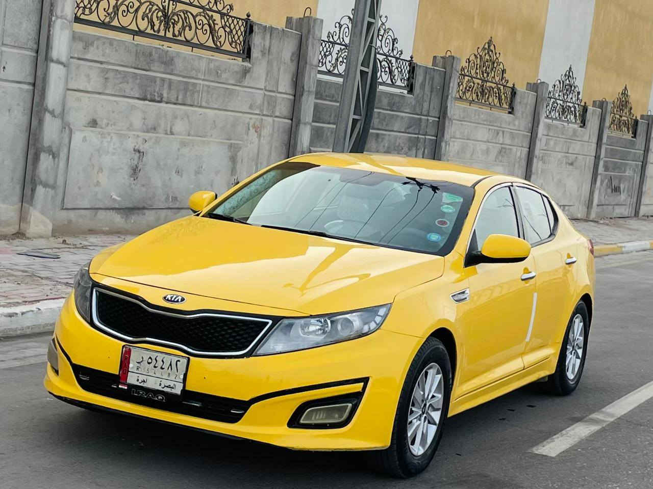 السلام عليكم للبيع كيا اوبتيما مديل 2012 وارد كوري مكفوله كفاله عامه من ضربه وتبديل بيه بنيد مفتوح فقط موصفات مري شفط شاشه كامره حساسات قطعتين تبريد مكينه 2000 دوش مصفره هيه وغرمات السياره جديده حيل وجاهزه واي نقص مابيه كير مكينه مكفولات حداديه تخم تاير ويل كروم تدفه تبريد ثلج السعر 102 لاستفسار اكثر لاتصال على الرقم *********** مكان سياره كربلاء مكلف ب نشر
