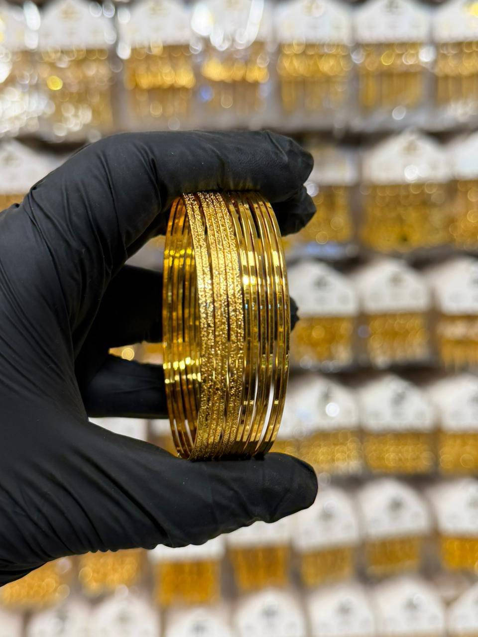 بتوت ناعمه جداً 
١٢ بت السيت 
سعر السيت ١٠ الف 
برازيلي طلاء ثابت 
قياسات متوفره


**إذا كنت صاحب هذا الإعلان وتريد حذفه لأي سبب، رجاءا أرسل رسالة إلى الدعم الفني**