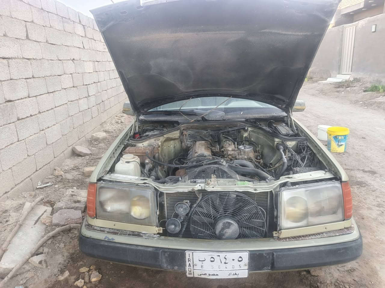 مارسدس دب بلاد عنكبوت ٤سلندر مكينه كير حداده خير من الله تخم تاير  قواعد دبلات سليمات بيه جراد بسيط بل قماره مكانها ناصريه قرب سجن الصلاحي 
ملاحظه (سياره بيه عطل بسيط اسياره من ادوس اله تختنك وتبقى تعطس وما تمشي ابيع على عطلها) السعر ٤٠وبيها مجال 
ه ***********

