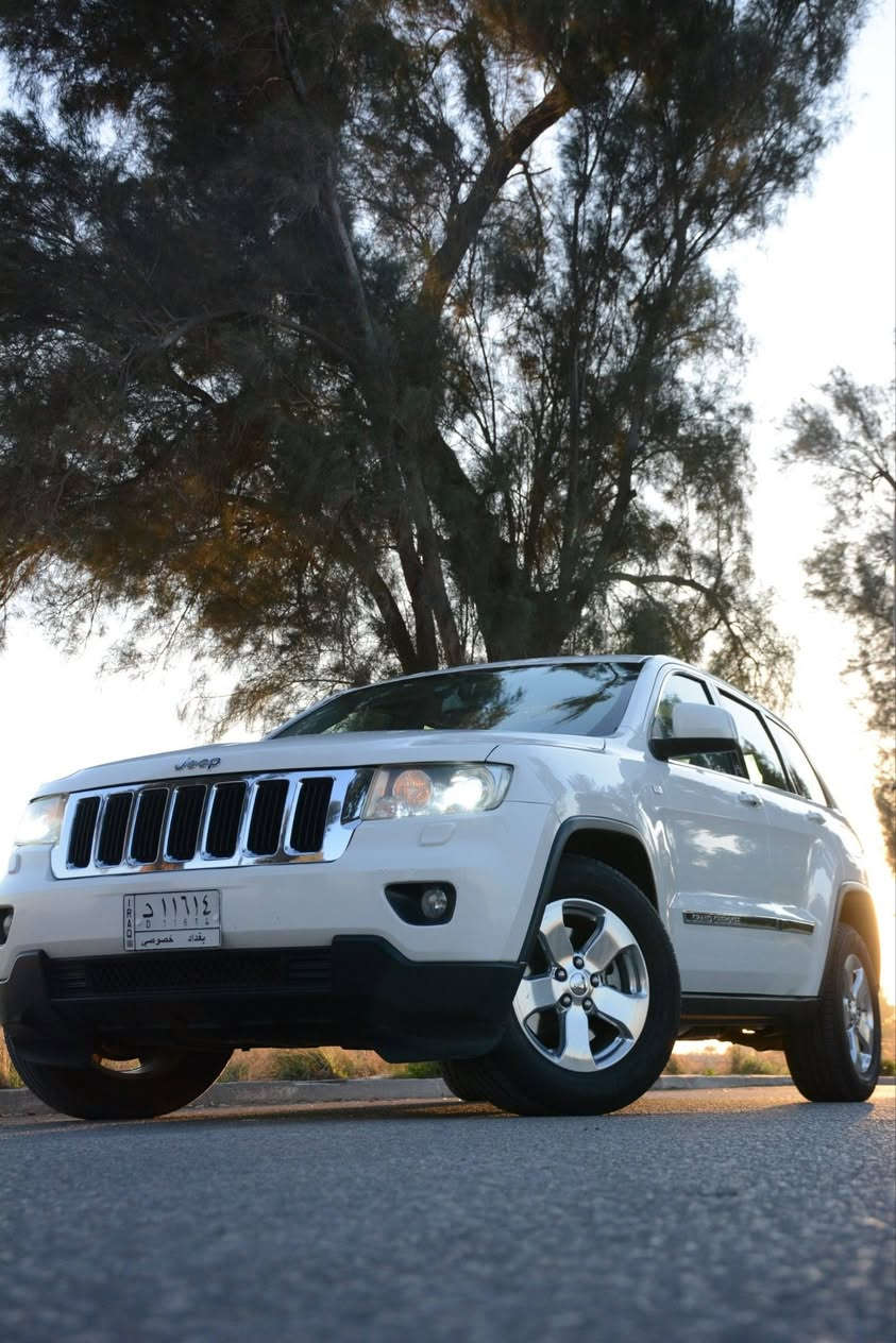 🔥 جيب لاريدو 2012 خليجي – فول مواصفات 🔥
🚗 الاستخدام: نظيف جدًا
📍 الممشى: 123 ألف ميل
🛡️ مكفول من الضربة والبرد حتى التكحيل والرصعة
🎨  صبغ  جزء بسيط جدًا أسفل الباب الخلفي
⚙️ المواصفات:
✔️ فور ويل
✔️ فتحة سقف
✔️ كشن كهرباء (2)
✔️ زينون عالي + ناصي عدسة
✔️ داشبول صاج
✔️ ويل كروم
✔️ ترحيب أبواب
🔧 مكينة بلادي – گير بلادي – بدون نواقص
🛞 تايرات وحداديات جديدة
📺 ملاحظة: الشاشة المسجل أحيانًا تفصل
📄 رقم بغداد باسمي
📍 المكان: بابل
💰 السعر: 183 قابل للتفاوض البسيط
📞 ***********
