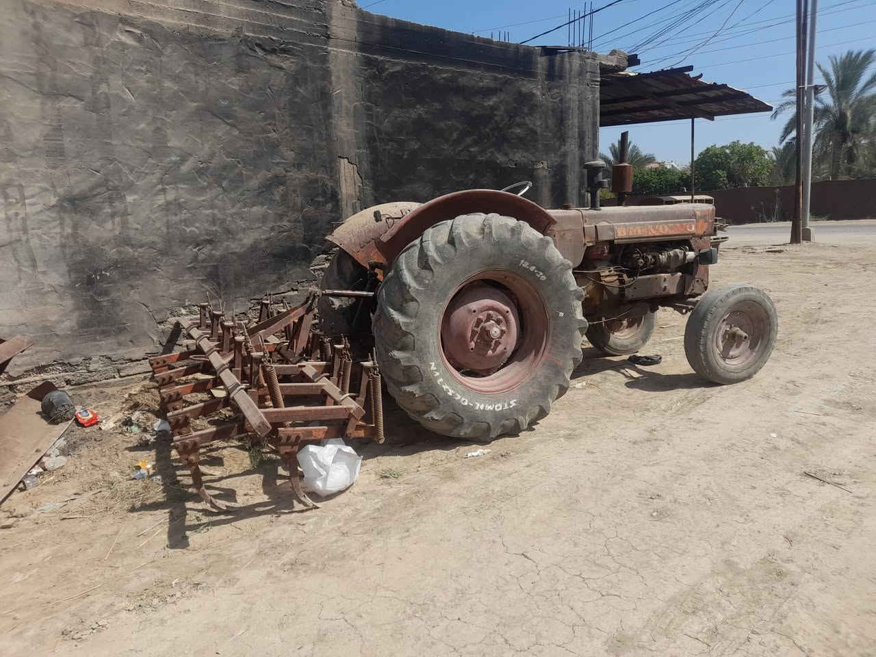 مكينة بولندر ٦٩ مع المعدات (فدان بولندر + خرماشة + معدلان) 
المكان حلة سياحي 
للاستفسار على الرقم ***********
