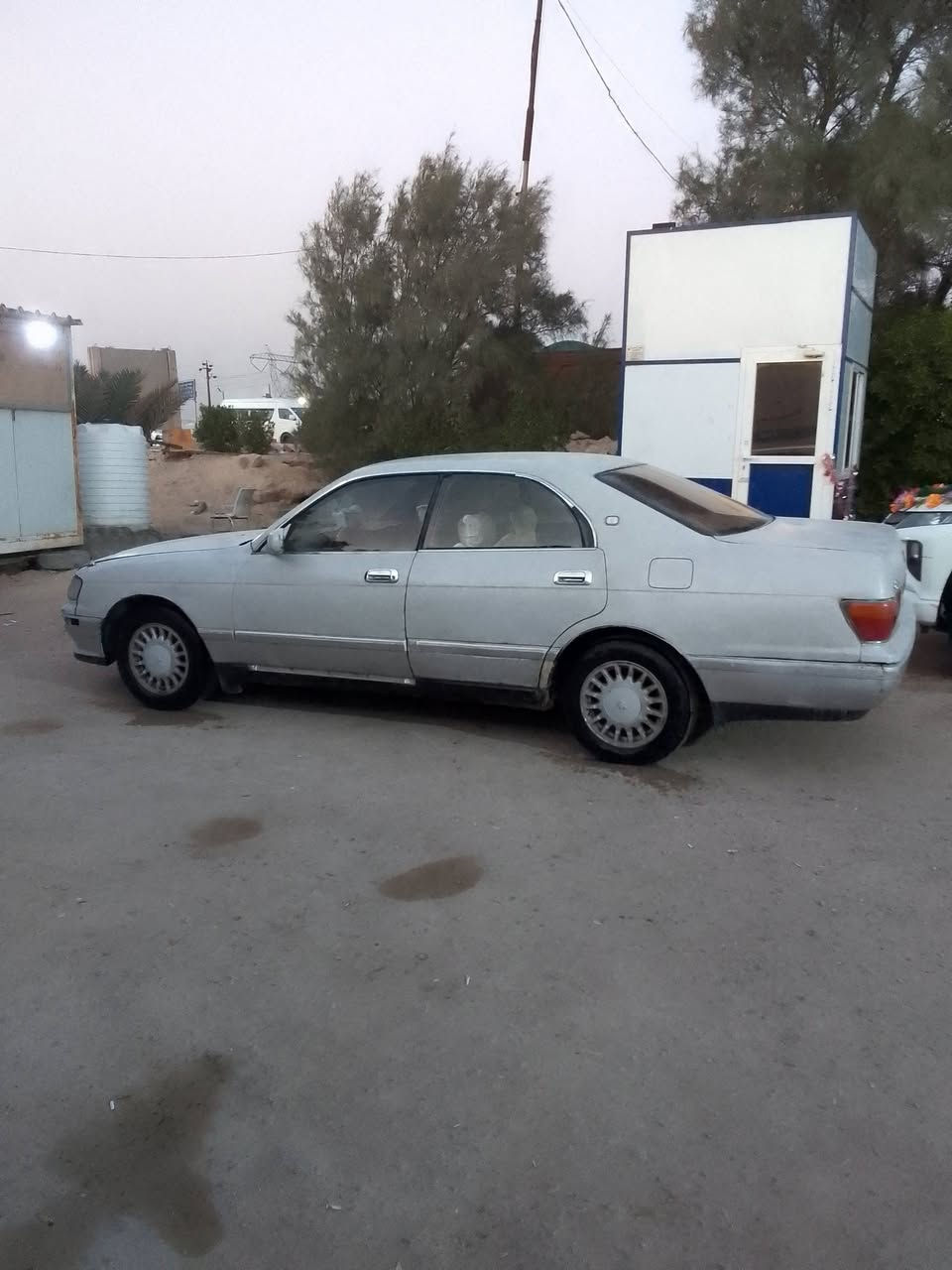 بطه مديل 1993 بيها كصتين رقم بصره مشروع وطني مداور ثاني يوم مكفوله من النقل جثه بيها  صبغ بالمداگر الخلفيه مال خياس والباقي مكفول من الصبغ مكينه وكير 2500 كهربائيات شغاله حداديه زينه ب35 وبيها مجال مكاني البصره الزبير ***********
