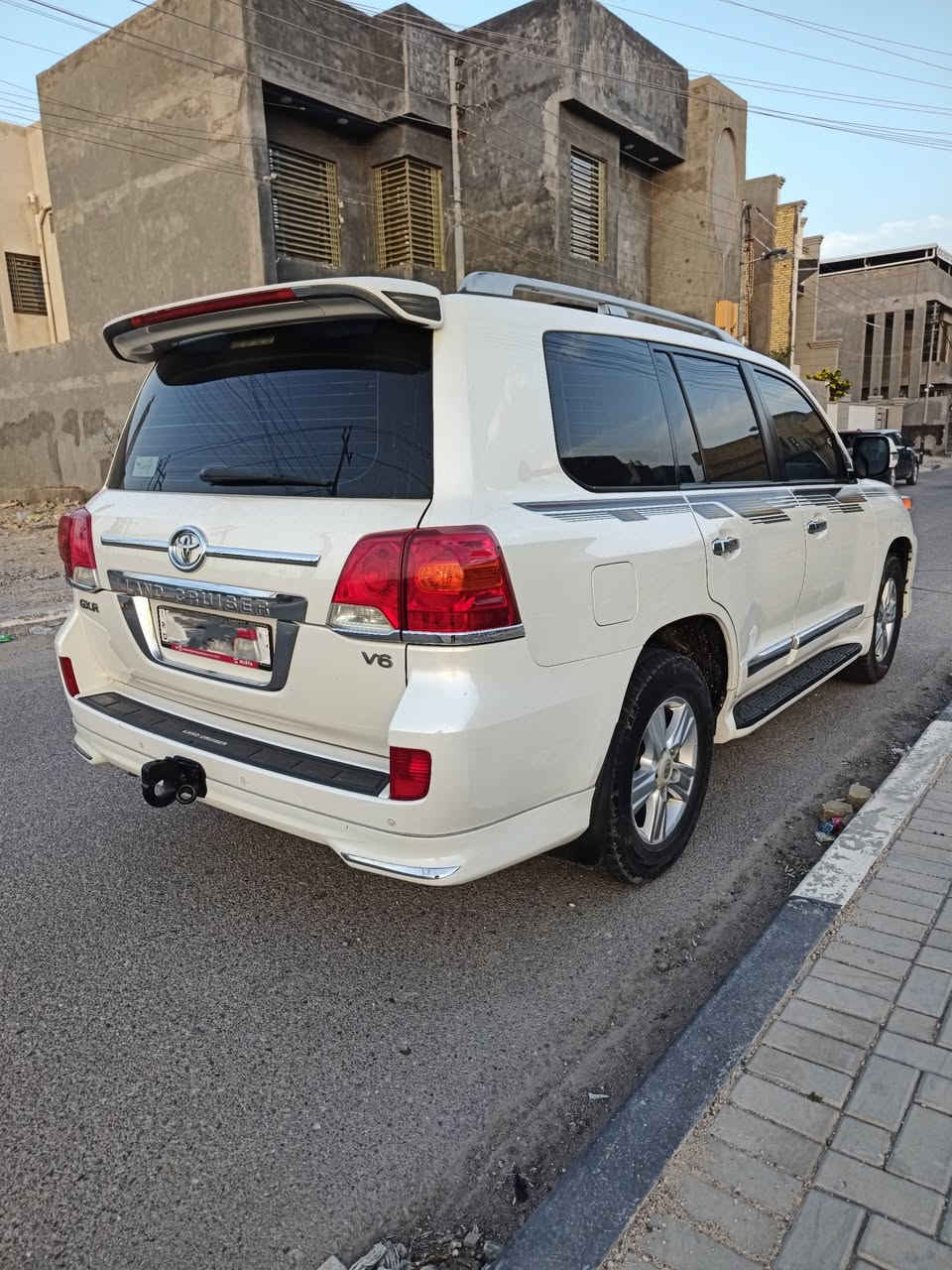 لاندكروز موديل 2012
اصل تكمة و سنوية
كفالة عامة من ضربة و صبغ و تبديل و الفتح
مكينة 6 سلندر 4000             GXR

فول مواصفات ، 8 ايرباك
كشنات جلد بيجي 
كشنات تحكم كهرباء 3 تحكمات 
فتحة سلايت 
اشاير بالمري وغيرها من المواصفات.

رقم بصرة دولي بأسمي 
سيارة جاهزة ع اخر 
سعر 315 
مكان السيارة البصرة // للاستفسار ***********

