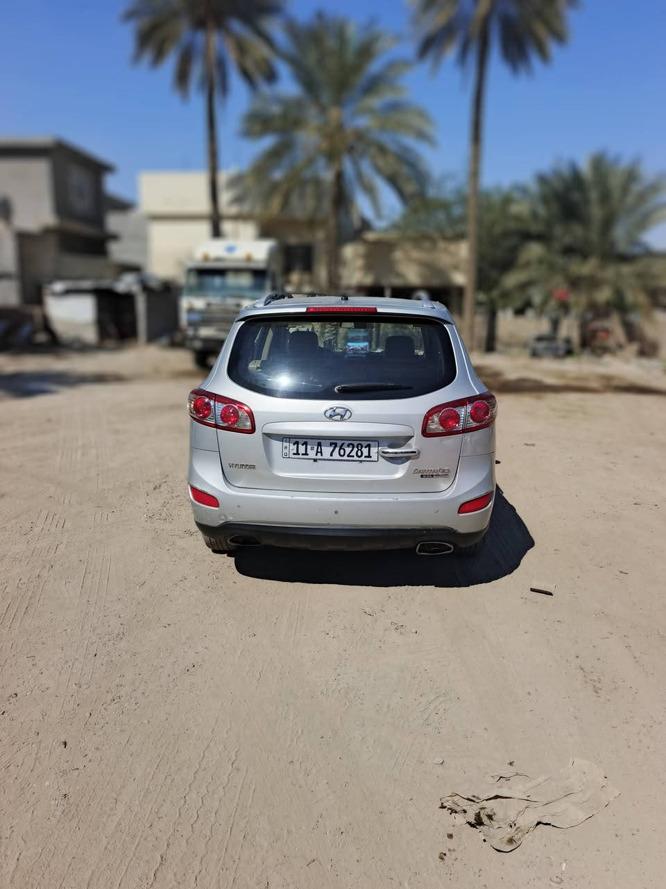 السلام عليكم ورحمه الله سنتافي للبيع 2010 سياره فول مواصفات وبقيه التفاصيل كلهاو مصورها داخل داخل الفيديو مكان السياره ديالى بعقوبه السعر المطلوب 135 وبيها مجال  الشراي ***********
