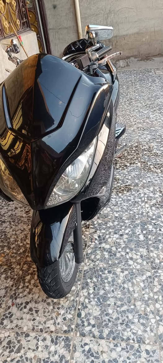 السلام عليكم اخوان هاي فورزه صفر عشره فول مواصفات رياضي استيرن رياضي ويل كروم تجوه الدراجه رمبه
مكاني بغداد زعفرانيه ***********
