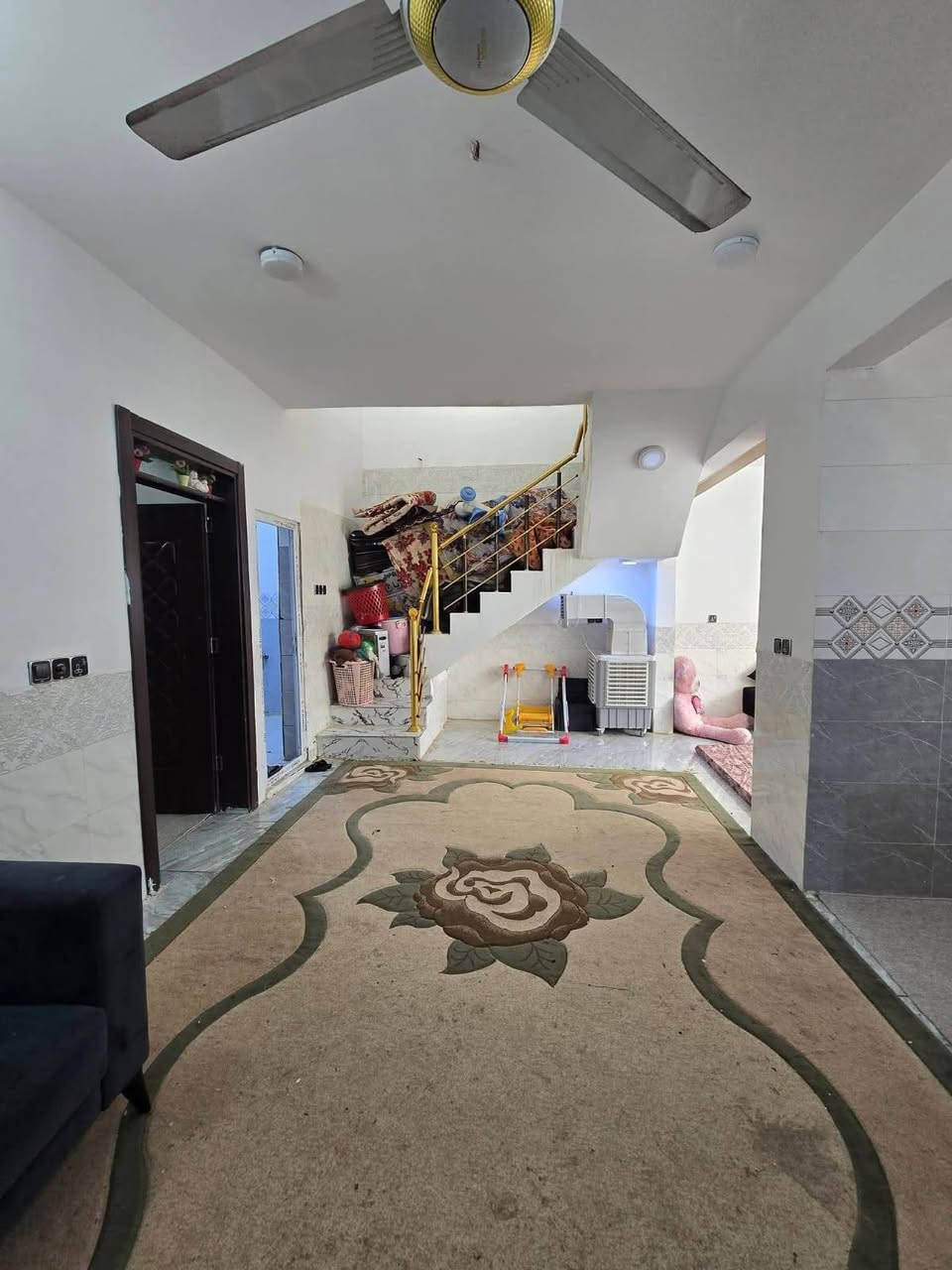 ياالله.. اللهم صل على محمد وال محمد 
دار للبيع في مجمع النجمه مقابل علوة الامامين طريق رابط
الزبيليه طابو صرف سند 25 المساحه 100 متر طابق واحد  بناء جديد متوفر كافة الخدمات شوارع تبليط مولد ذهبي
مجاري للشارع مدارس قريبه يبعد عن الإمام 10 كيلو متر
 السعر 63 مليون وبي مجال بسيط.((((يرهم إقصاد))) 
 للأستفسار. ***********
