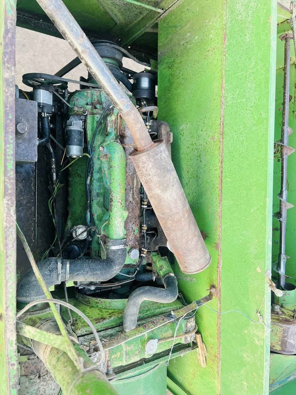 للبيح ٨٤رقم وسنوي معمر كامل جاهز مكينة تحمير
***********
