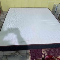 عندي دوشك جربايه اسفنج سعره ٥٠الف دينار الاتصال ٠٧٧٠٢٦٢٨٧٤٥ مكاني بغدا...