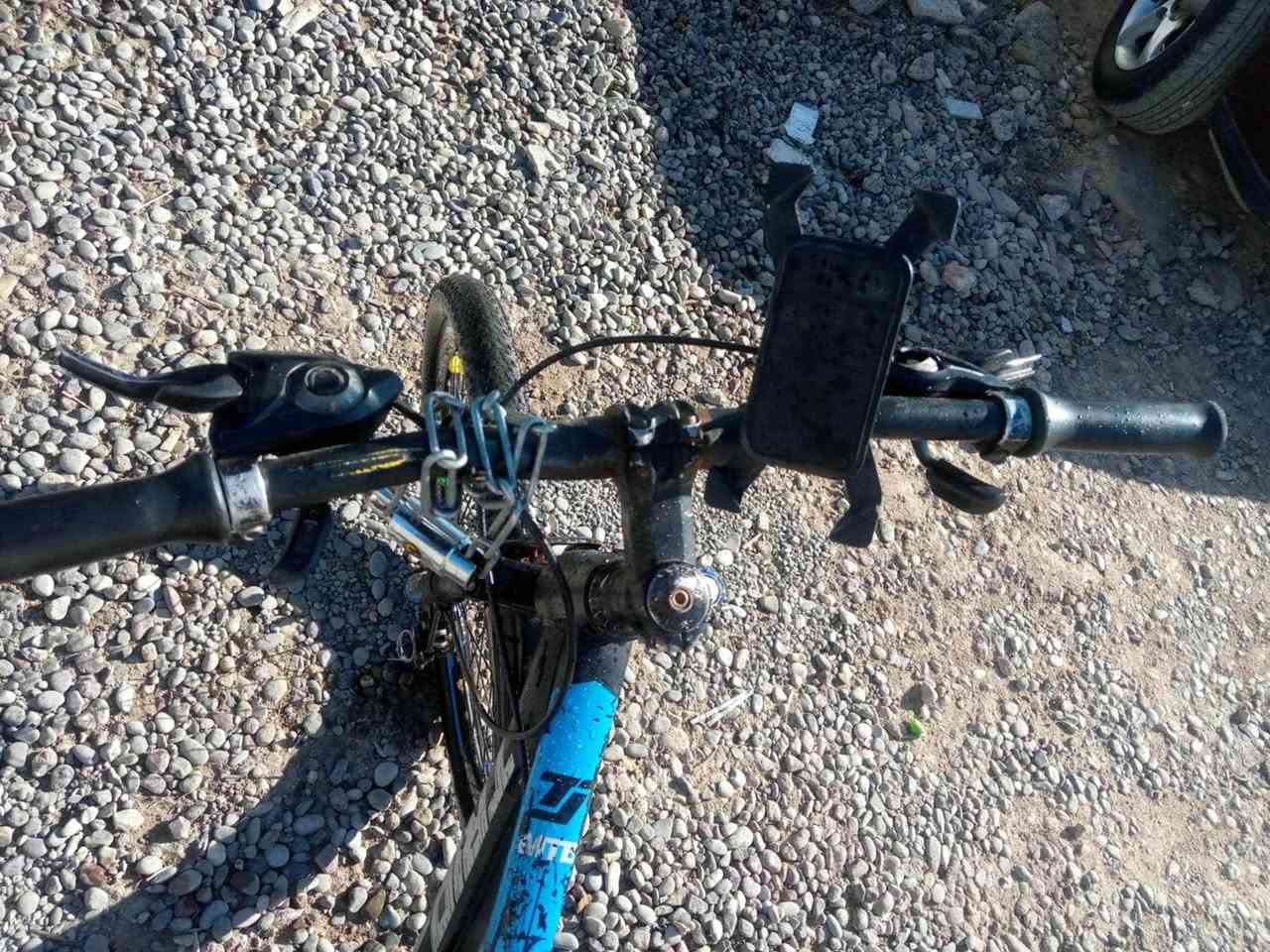 باسكل للبيع جبلي حجم 26 اغراضو جدد بس يرادلو برغي للعدله باسكل جديد السعر 55 وبي مجال مكان الموصل الايسر حي الشيماء


**إذا كنت صاحب هذا الإعلان وتريد حذفه لأي سبب، رجاءا أرسل رسالة إلى الدعم الفني**