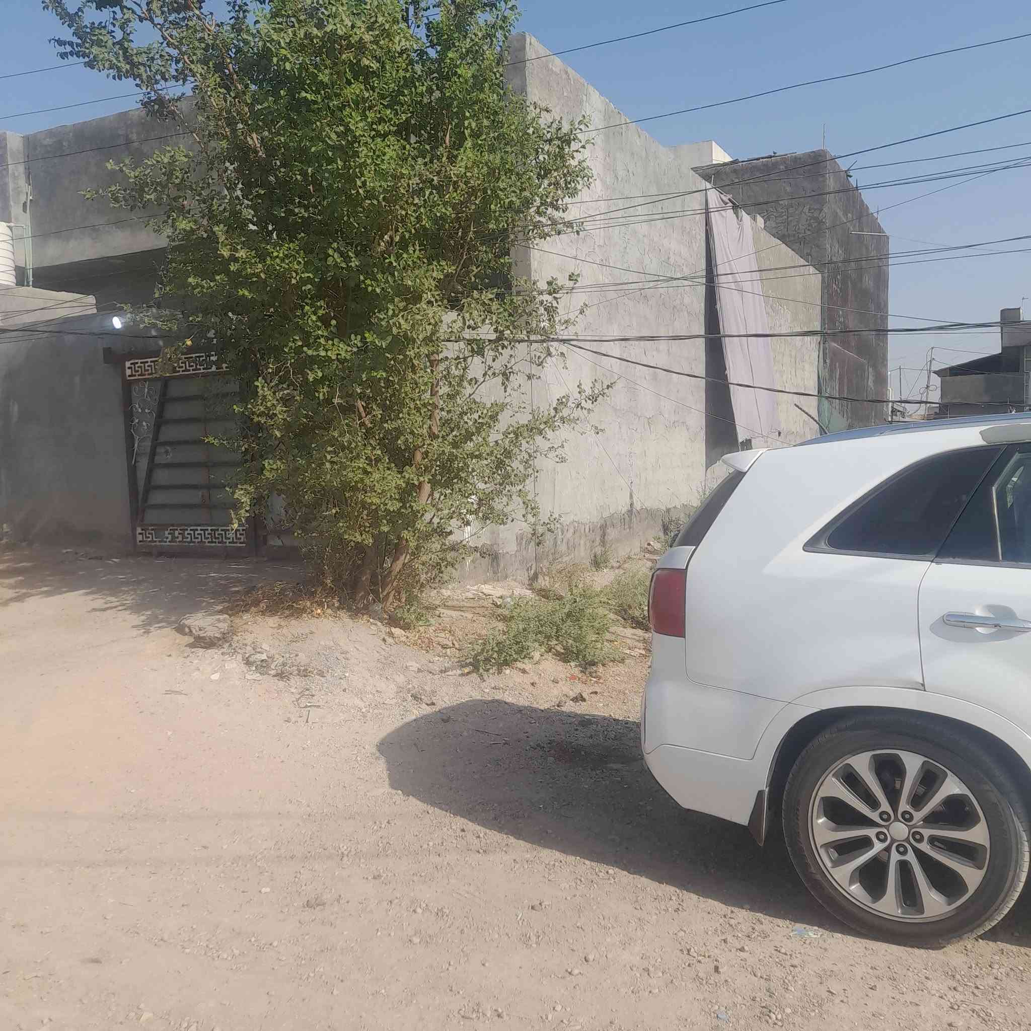 السلام عليكم بيت ١٥٠ متر طابو صرف باسمي منطقة حي شبيليه الستفسار ***********
