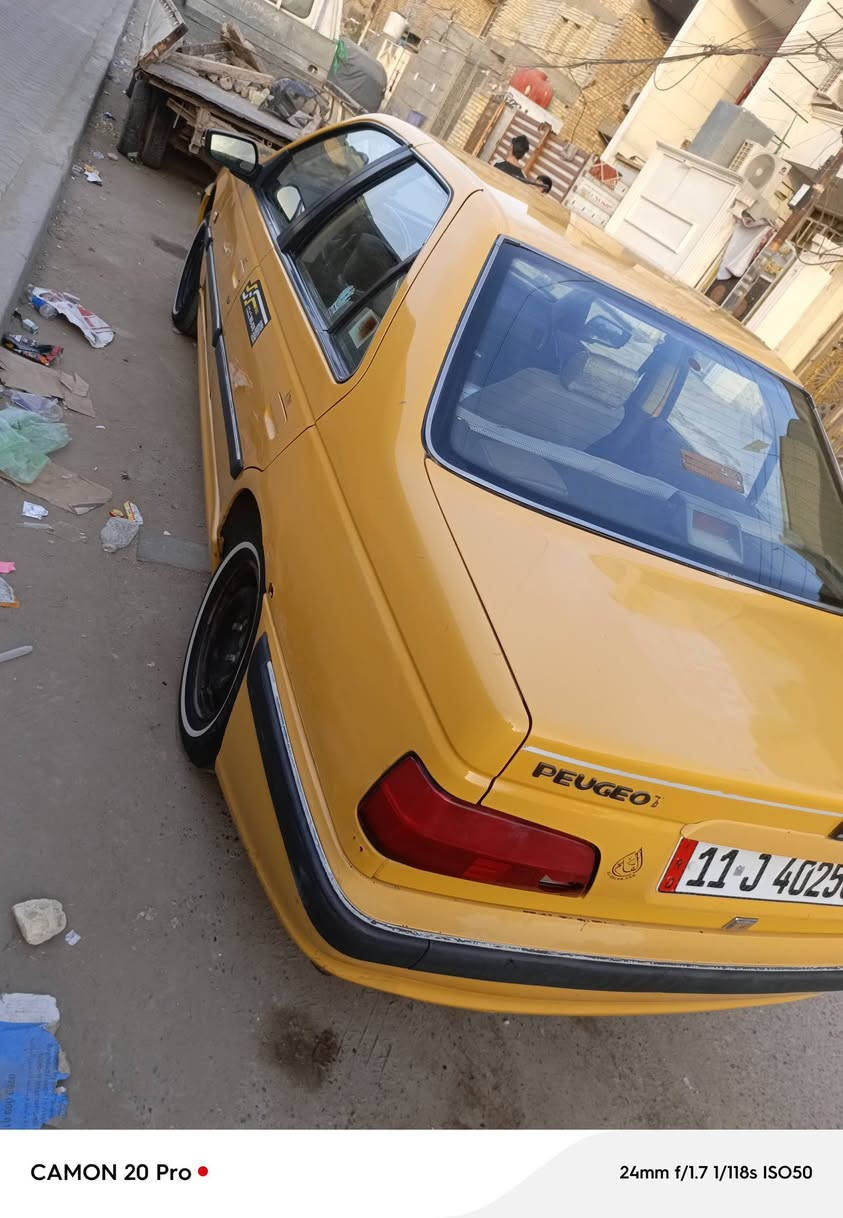 لسلام عليكم بيجو بارس 
موديل 15 سياره خير من الله لا ضربه ولا صبغ 
فقط نكاد بذيول كير مكينه حداديه جدد 
السعر 46 وبيه مجال قليل 
العنوان بغداد العبيدي ***********
