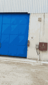 السلام عليكم 
مخازن للايجار بجرف النداف شارع محطه السلام
مساحه 740متر الواحد متوفر جميع الخدمات 
للاستفسار ***********
