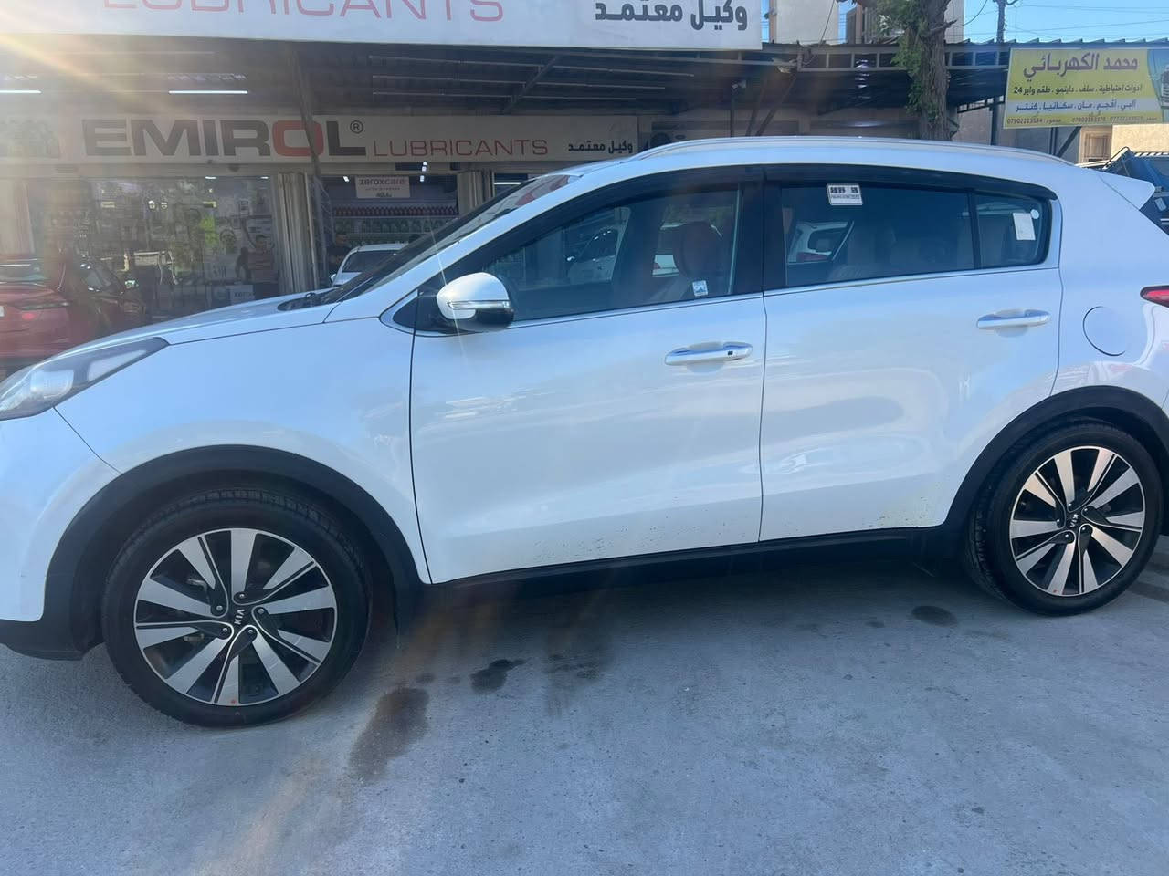 كيا سبورتج خليجي 2017                                       
السعر 157 ورقه.  
مواصفات كامله بدون بانوراما والجنطه مو كهرباء
المحرك مفتوح 
***********
