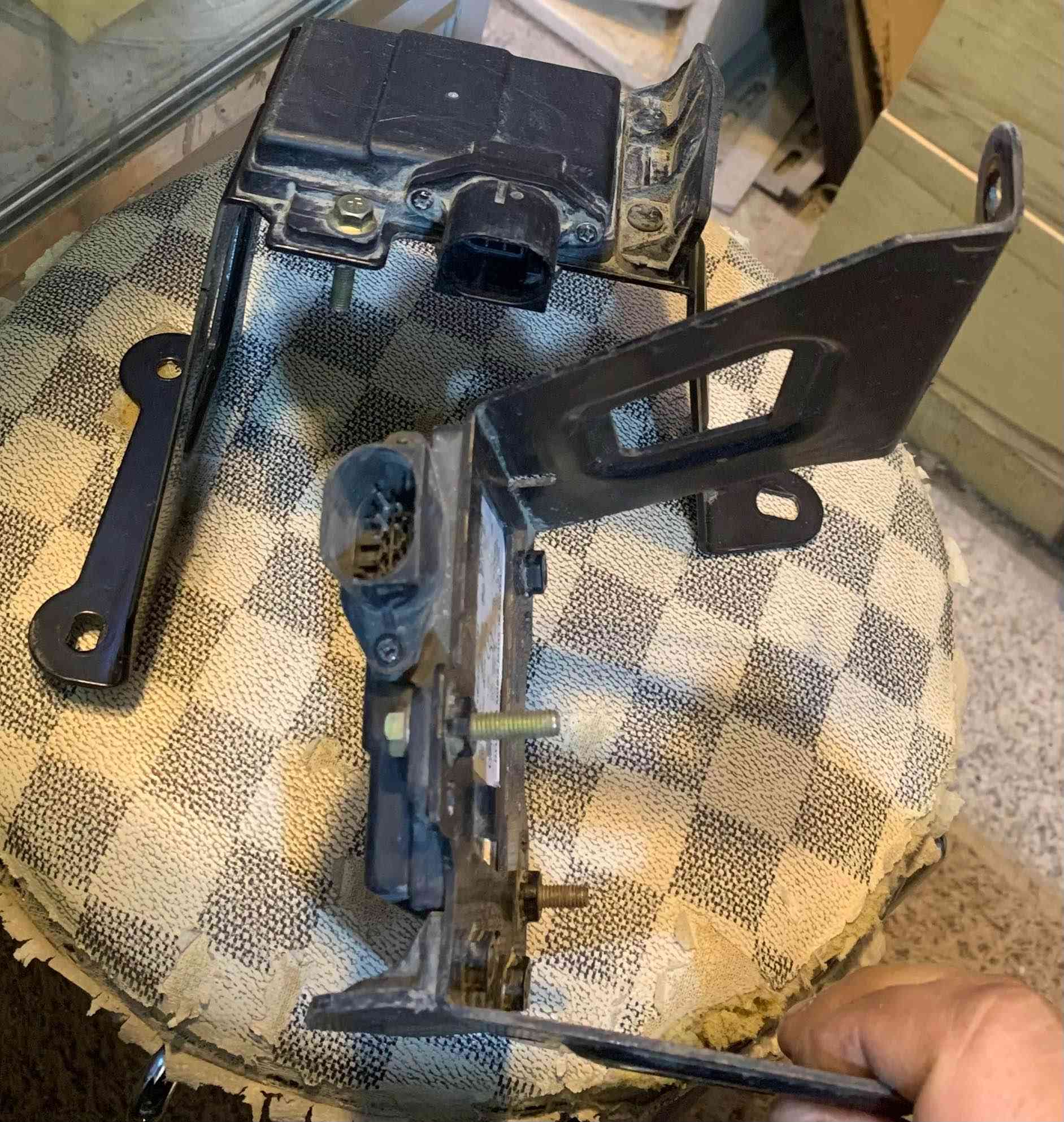 رادارات النترا للجهتين من موديل 2020 الى 2025 للبيع شغاله ونظيفة
مكاني بغداد 
للاتصال على *********** بغداد, العراق
