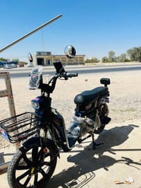 موتور شحن للبيع خمس بطاريات بطاريات شركه السعر 350 07867324081