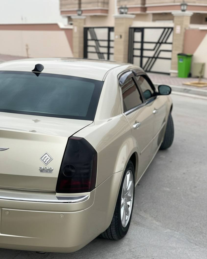 #ادوات_ادوات بدون كصه بدون مراوس
#للبيع_كرايسلر_أوباما_2010
​نظافة تامة (گير  ومكينه واكسل كفاله ).6V  مكينه 3.5
​المواصفات: فول 1/1فتحة، تبريد ثلج، تحكمات 
​السعر: 72ورقة.​المكان: البصرة.للاستفسار: 
***********
***********
