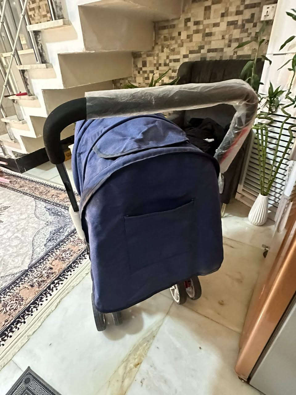 السلام عليكم للبيع العربانه ب 50 والاوتي 40 ضمان سنه بي مكان حله حي لامام +9647763001117
