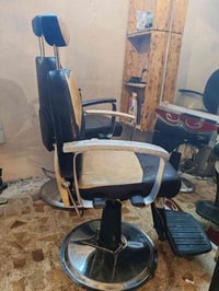 كرسي حلاقة • حي سومر • مولدة عساف