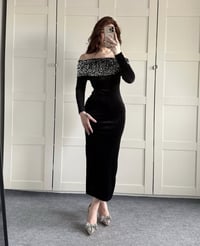 فستان • صغير • قياس ٣٨-٤٠