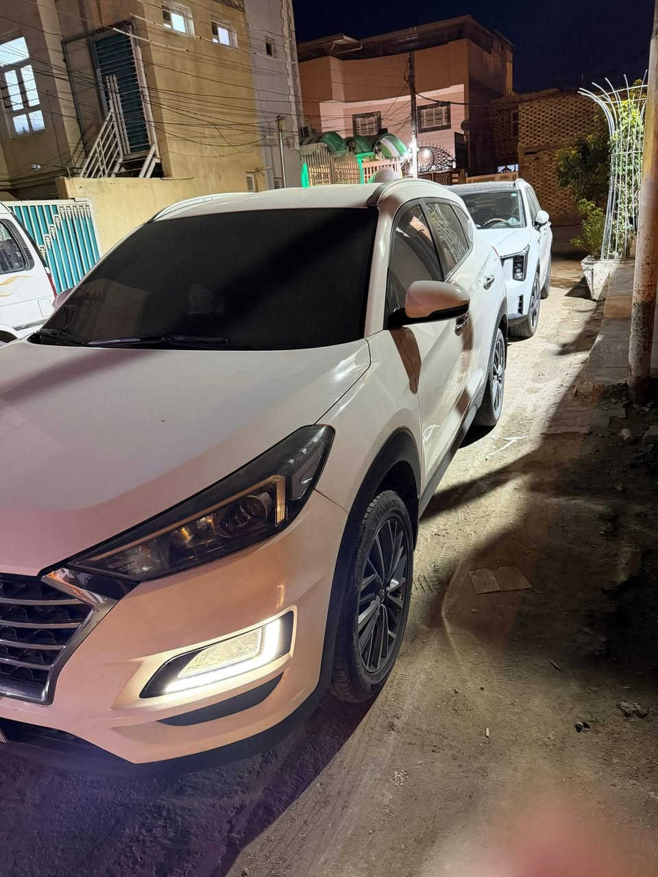 توكسان 2020 سياره جديده كلش كفاله عامه ماعده جاملغ الايسر مبدل لسبب شخوط السعر 195 بيه مجال بسيط رقم 📱 الهاتف ***********
