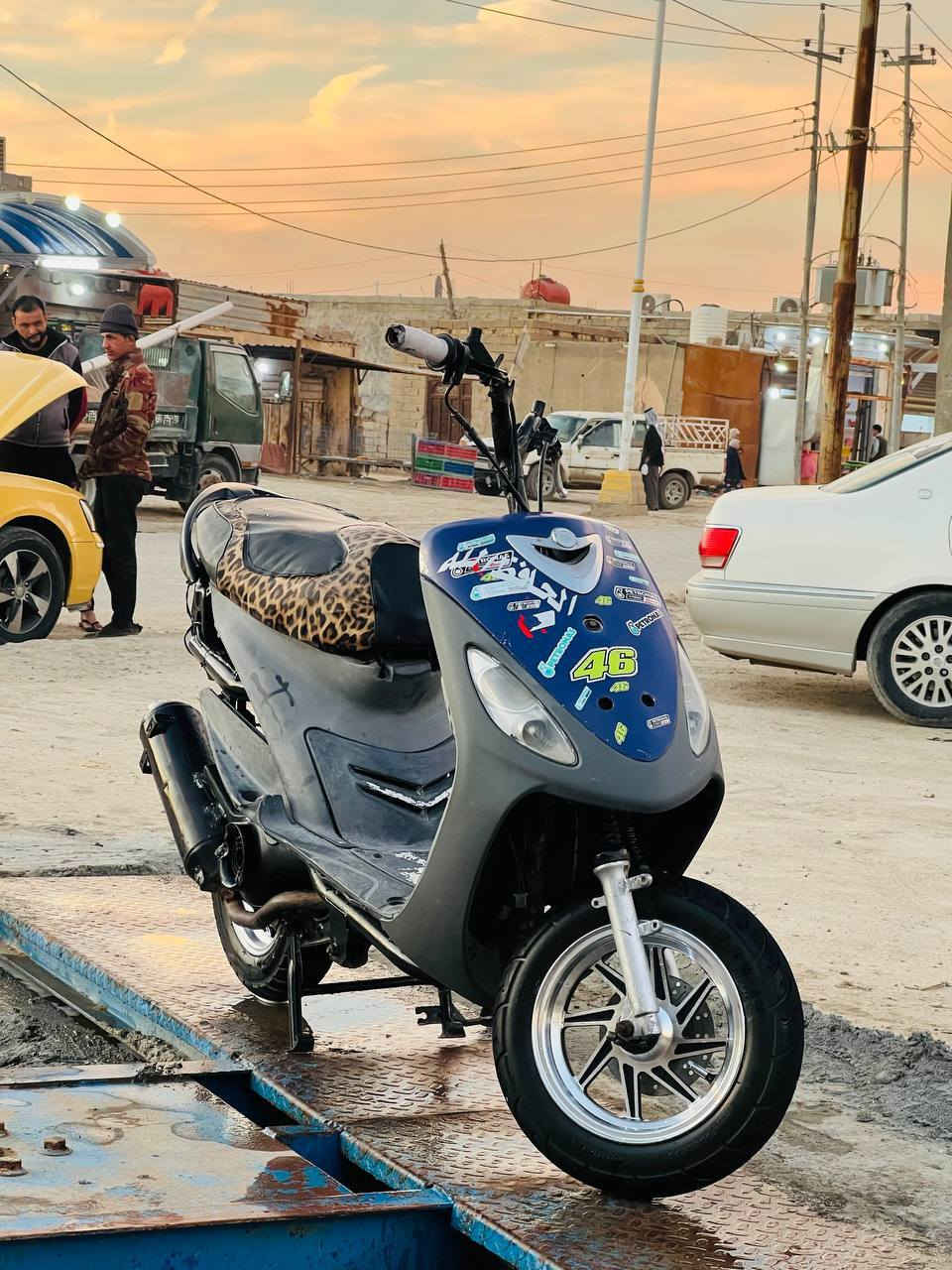 السلام عليكم دراجه ماكس للبيع مزوده 55 دراجه كامله مقفوله السعر550 وبيها مجال للشراي مكان ناصريه سيدخيل***********
