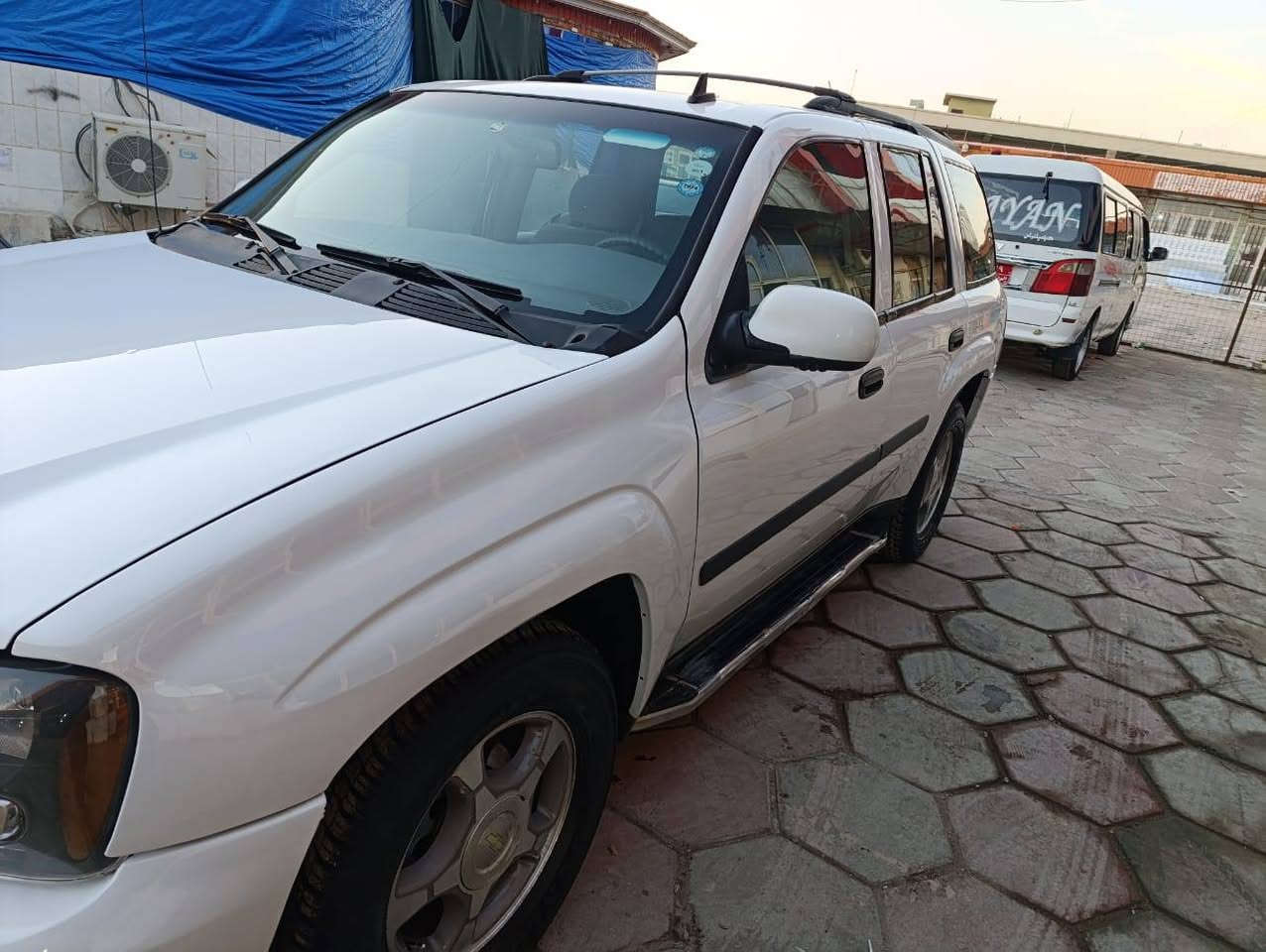 بليزر ٢٠٠٧ مواصفات LT سنويه وأرقام جديد حداديه وكير ومحرك بشرط الفحص السياره جاهزه مكان السياره السليمانيه *********** السعر النهائي ٨٠ السليمانية, العراق
