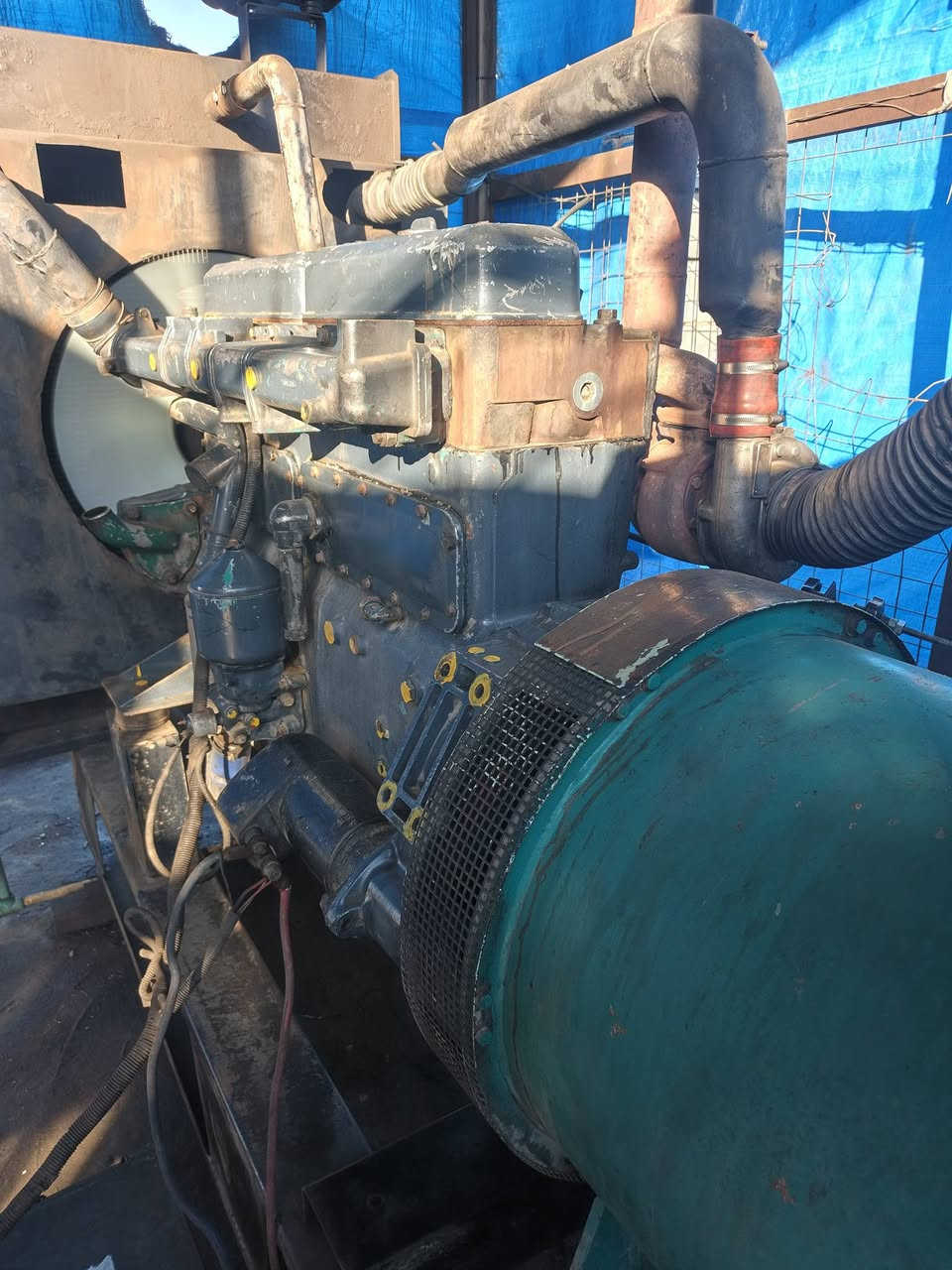 بسم الله والصلاة والسلام على رسول الله 
سكانيا 113///بم٨٨///توليد ٣٥٠مامفتوح بي برغي

راديتر وكلر جديد

مكينة فول 1/1

لاتبخير ولاتنقيص ضغط الدهن بالفارغ ١٠ وبالحمل ٨ونص

تجي تشغلها تحملها تشوف الحماوة ضغط الدهن المحرك اذا تقتنع بالعافية عليك 

شرط الحمل وبالصيف اذا تفتح الها ماي تعال عاتبني

 شراي اتصل... انطيك باقي التفاصيل

***********

***********

***********

كلهن بيهن واتساب
