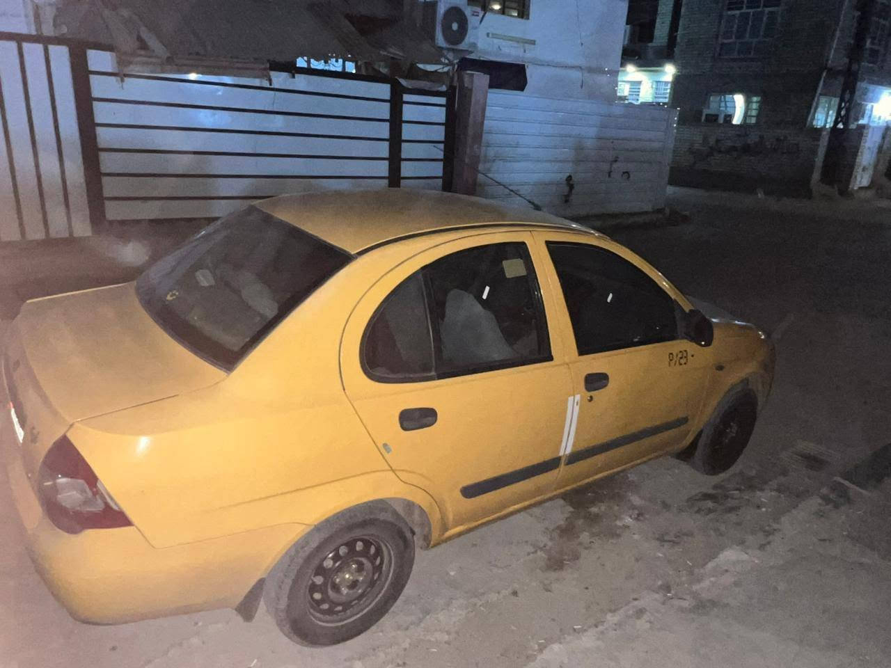 سلام عليكم سياره طيبه مديل ١٥ بيه خشونه بل مكينه حداديه كامله كهربائي سيارات كامله تبريد غير شغال
السعر ٢٥ وبيه مجال المكان بغداد البياع تقاطع درويش
الرقم ***********
