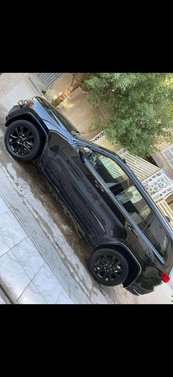 جيب لاريدو أبلاك توب 2019 فول مواصفات ماشيه 89 ميل فول واحد على واحد فتحه سقف طكتين تخم تاير جديد صدر جديد باتري جديد ادامه كامله لسياره رقم جديد سنويه رقم جديده هزه جديده بغداد باسمي تحويل ثاني يوم   لسعر270 بيه مجال حك الجيه اي استفسار اتصل على الرقم او فضل خاص وبالخدمه ***********
