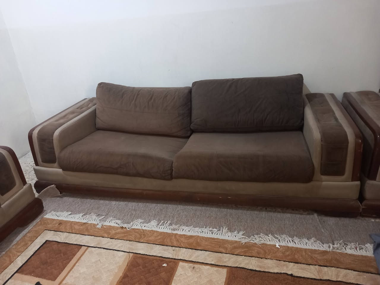 - تخم للبيع -
سعر ٢٥٠وبي مجال 
مكان الكوفه في مسجد السهله المعظم
.


**إذا كنت صاحب هذا الإعلان وتريد حذفه لأي سبب، رجاءا أرسل رسالة إلى الدعم الفني**