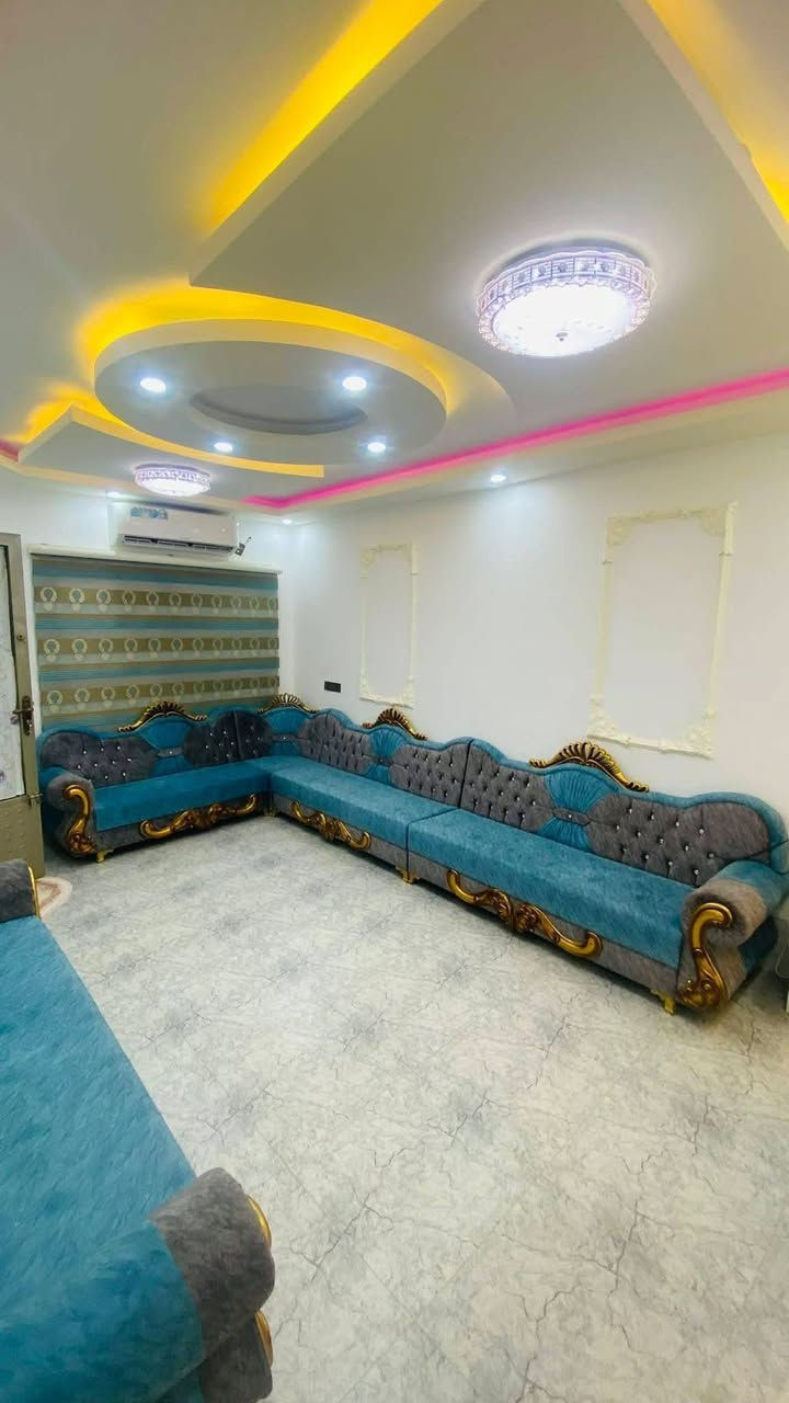 بيت100طابقين. طابو صرف ومحجوز ع مصرف بس الببع نقدا***ع شارع20بالقادسيه الثانيه بالمربع الذهبي قرب اسواق عدنان ومولدة سعدون😍سعره مناسب وبناء 21بيت مرتب جدا 🥰

#سعره*97وبي مجال
***********واتس
***********
