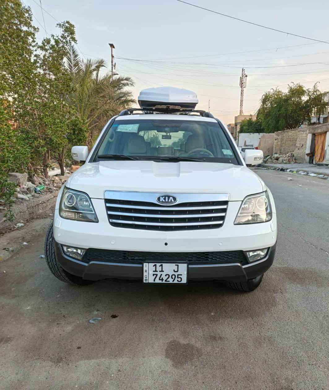 سلام عليكم كيا مهافي للبيع موديل 2012 وارد خليجي فول مواصفات لون أبيض فور ويل بصمه تشغيل وبصمة ابواب + دبل بصمه ريموند كشنات جلد وكهرباء+ تخزين ستيرن كهرباء كروز تحكم جهتين+ تخزين سلايد روف تبريد مركزي 3قطع صندوك شفط نظام مانع انحدار دبل كامره مرايه كهربائيه انعكاس ضوء مري تحيه وقلاب ترحيب اجنحه سستم اناره محيطيه سستم شاشات أندرويد حساسات امامي وخلفي كامرة تسجيل حوادث ويل 18 تاير نكسن كوري بوكس شبح سفر بيها بعد هواي مواصفات  گير ومكينه خير من الله مال جناي وبأسمي سنوية السعر 165 بيها مجال بسيط. ***********
