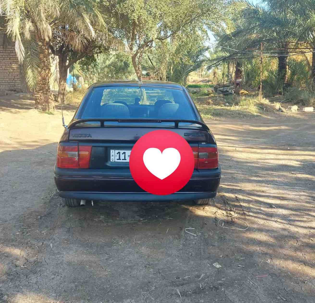 السلام عليكم
اوبل فكترى موديل ٩٥

محرك ١٨ 

رقم بغداد انكليزي ابأسمي

محرك كير تخم تاير جديد
السعر ٣٨ وبيهه مجال
***********
المكان بغداد المحمودية
