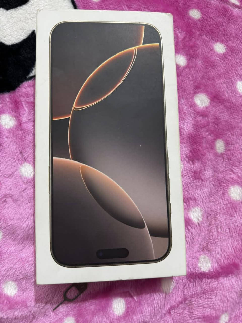 ايفون 16 برو ماكس البيع 
مساحه 256
الوان الصحراوي
بطارية 100
عددٍ دورات الشحن 67
اول استخدام للجهاز 22 /10 /2025


**إذا كنت صاحب هذا الإعلان وتريد حذفه لأي سبب، رجاءا أرسل رسالة إلى الدعم الفني**