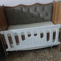 لبيع جربايه طفل وتصفيه مال مي ام البراد وثلاجه كلش جديدات 07766007811