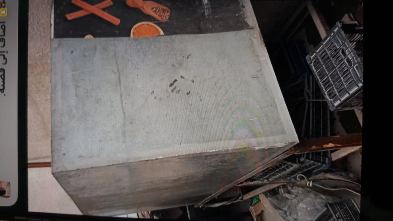 السلام عليكم
للبيع تانكي مع الستند حديد ثقيل جدآ جدآ يرهم للزيت او عمل فرن كبير السعر 250 الف
بغداد حي الجامعه ***********
