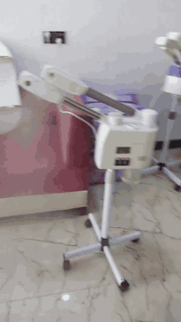 مرايات ثنين هنه وجراراتهن او كراسي ثنين ما مستخدمات او بخار ما مستخدم او ميز جرارات هم كلش نضيف المكان بابل ***********
